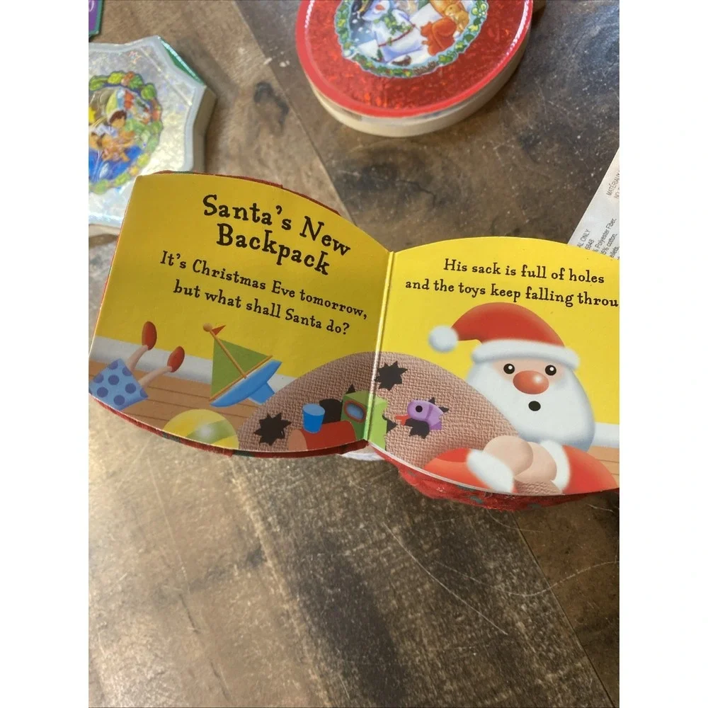 Lot of 3 Vintage Christmas Books 2 Ornaments Window 1996 & 2000 Santa‎ Backpack